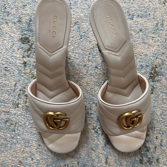 Gucci Sandal - Picture 1 of 3
